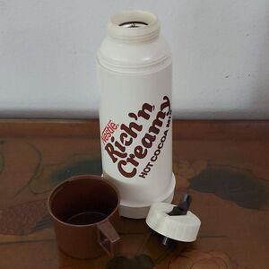 Thermos Nestlé Rich'n Creamy Hot Cocoa Mix Thermos Stopper Cup 14 oz. VINTAGE
